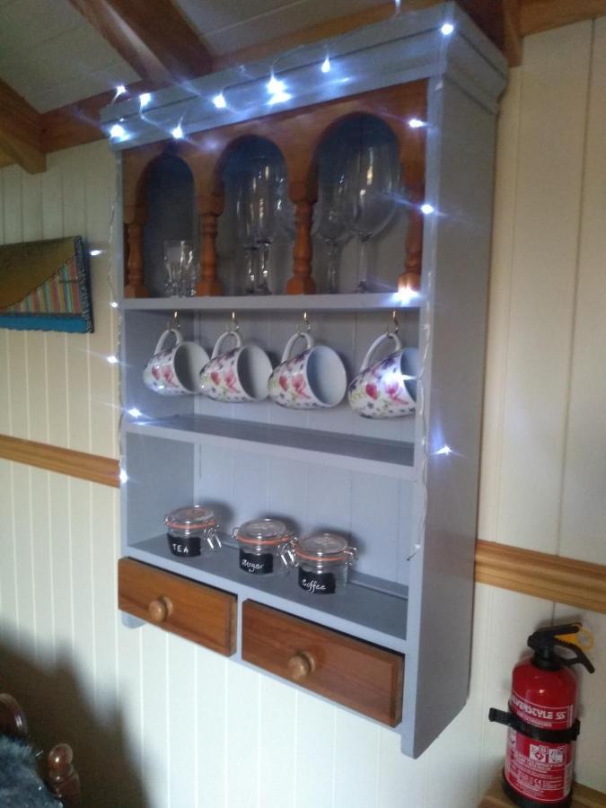 Glamping Malvern shepherd hut Eksteriør billede