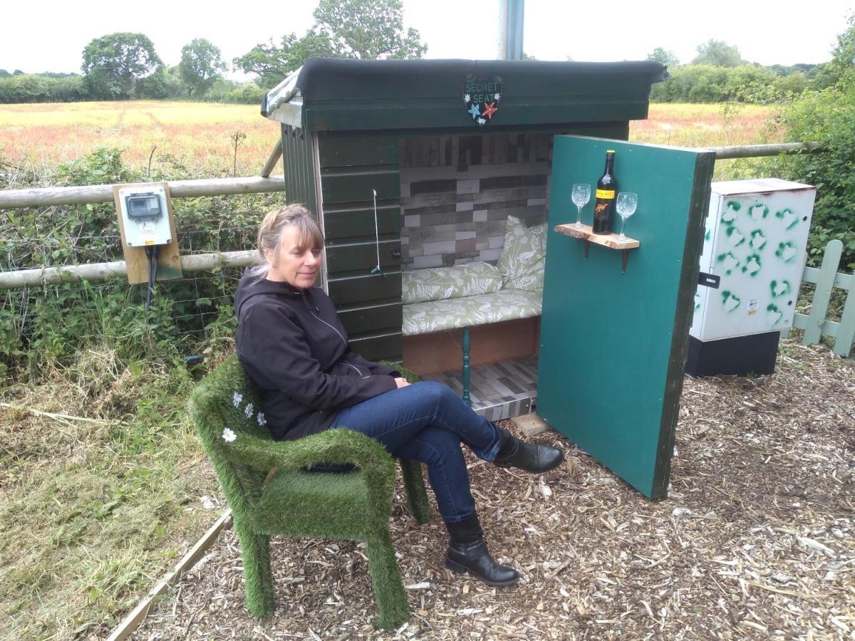 Glamping Malvern shepherd hut Eksteriør billede