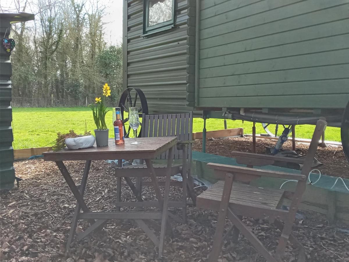 Glamping Malvern shepherd hut Eksteriør billede