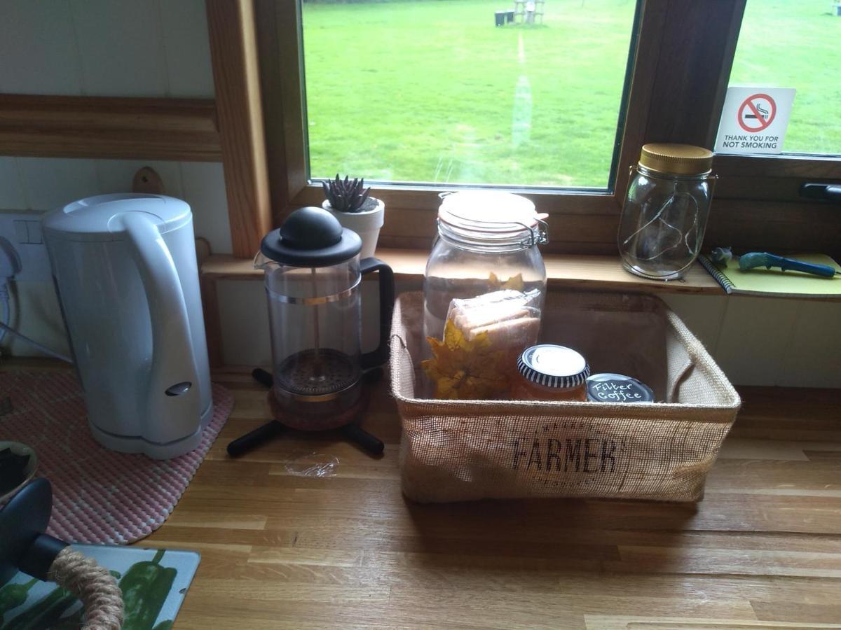 Glamping Malvern shepherd hut Eksteriør billede