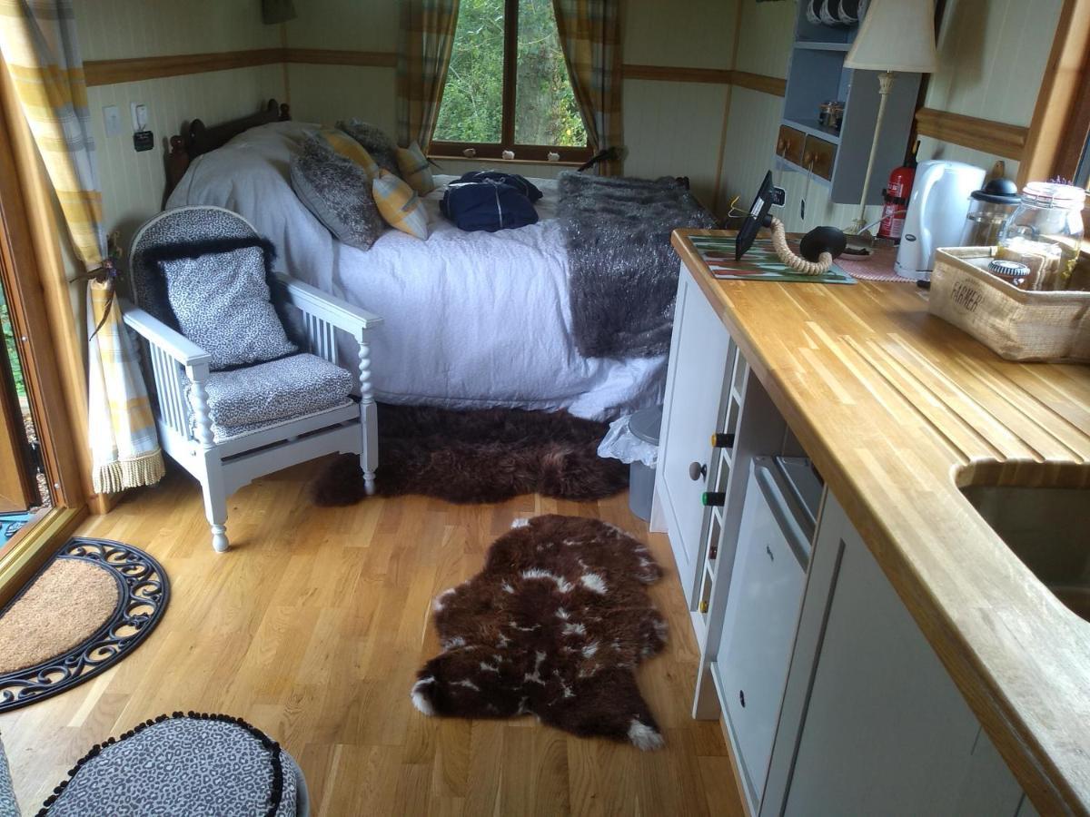 Glamping Malvern shepherd hut Eksteriør billede